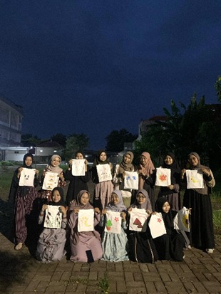 Seni Immawati: Painting Totebag IMM Insan Kamil UMKU, Ruang Ekspresi dan Kreativitas